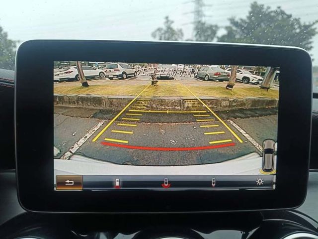 M-BENZ賓士 C43 AMG  第5張相片