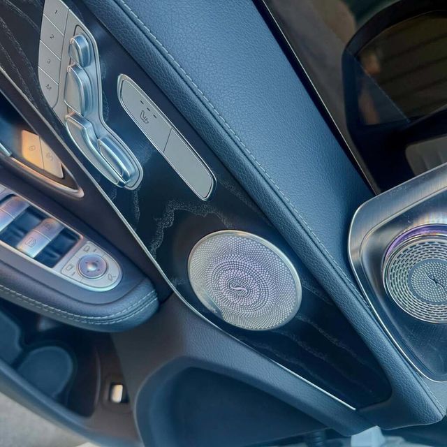 M-BENZ賓士 C300  第10張相片