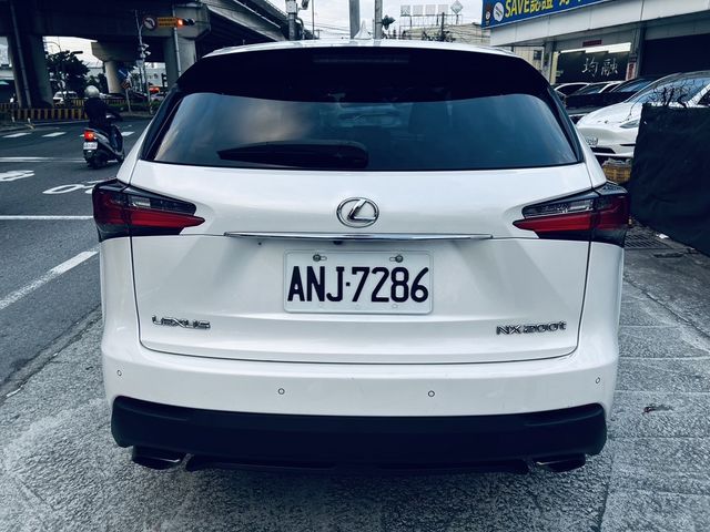LEXUS凌志 NX200T  第4張相片