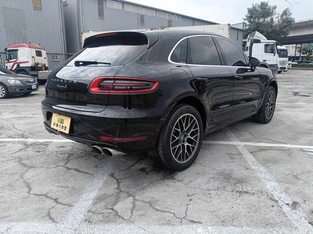 PORSCHE保時捷 MACAN S  第7張相片