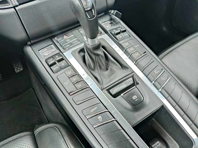 PORSCHE保時捷 MACAN S  第25張相片