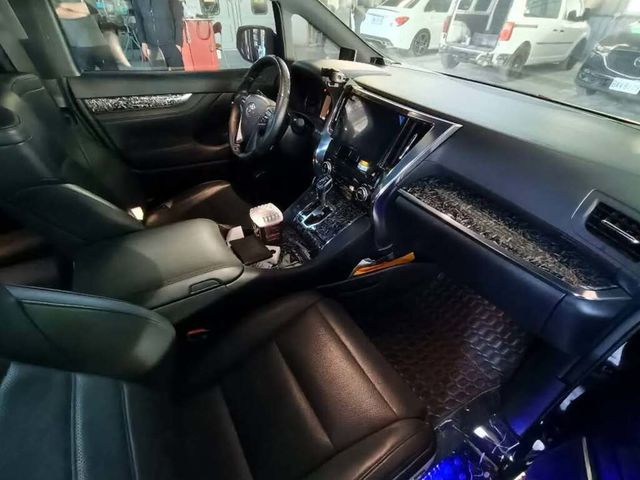 TOYOTA豐田 ALPHARD  第15張相片