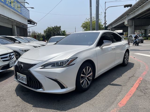 LEXUS凌志 ES200  第1張相片