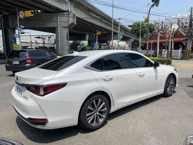 LEXUS凌志 ES200  第2張相片