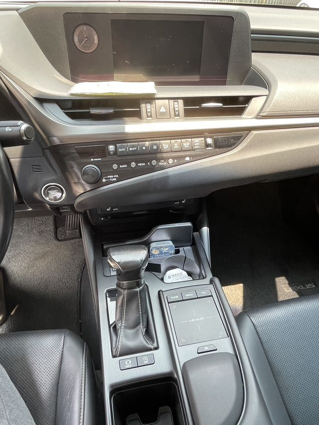 LEXUS凌志 ES200  第6張相片