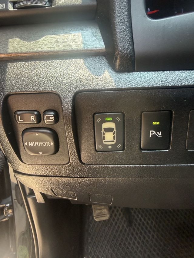 TOYOTA豐田 CAMRY  第7張相片