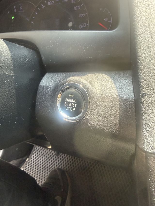 TOYOTA豐田 CAMRY  第9張相片