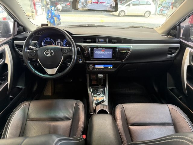 TOYOTA豐田 ALTIS  第5張相片