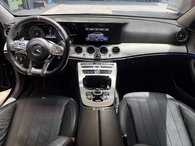 M-BENZ賓士 E200  第5張相片