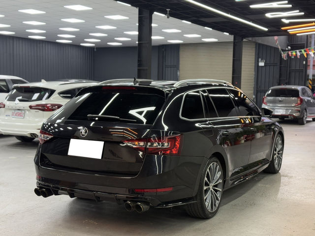 SKODA司科達 SUPERB COMBI  第6張相片
