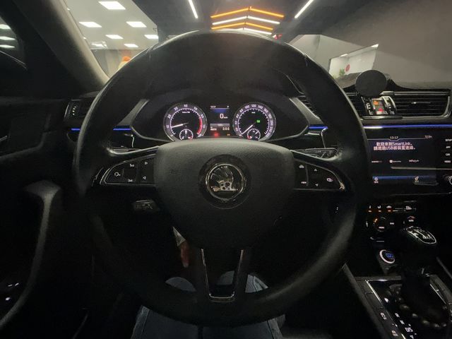 SKODA司科達 SUPERB COMBI  第14張相片