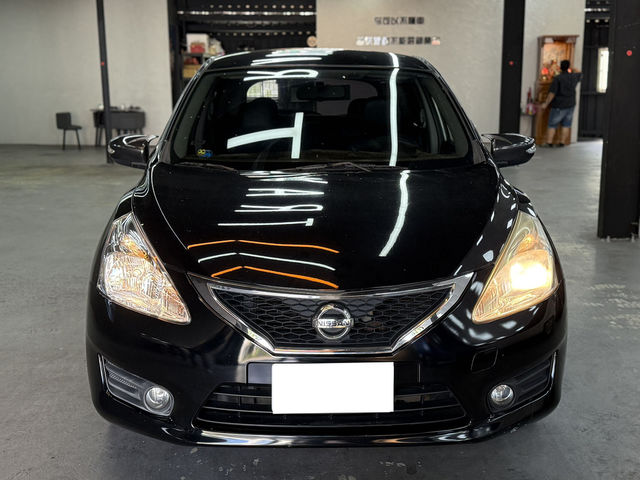 NISSAN日產 TIIDA  第2張相片