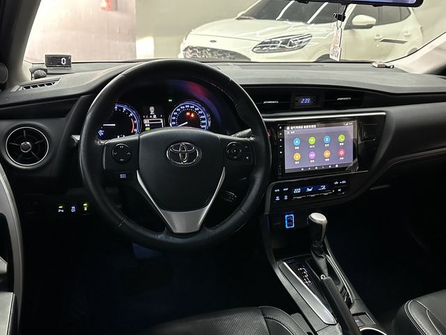 TOYOTA豐田 ALTIS  第4張相片