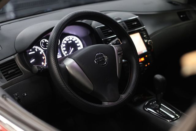 NISSAN日產 TIIDA  第2張相片