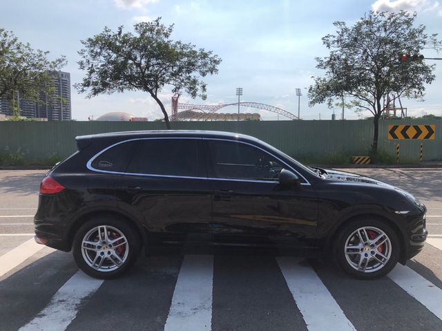 PORSCHE保時捷 CAYENNE  第7張相片