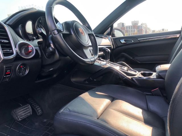 PORSCHE保時捷 CAYENNE  第11張相片