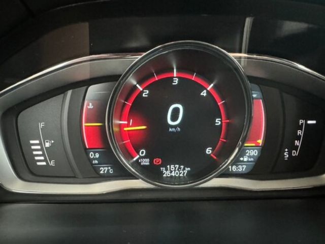 VOLVO富豪 V60  第9張相片