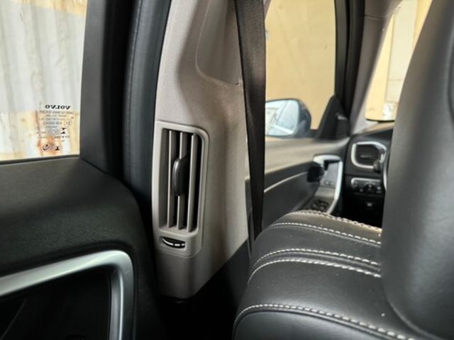 VOLVO富豪 V60  第15張相片