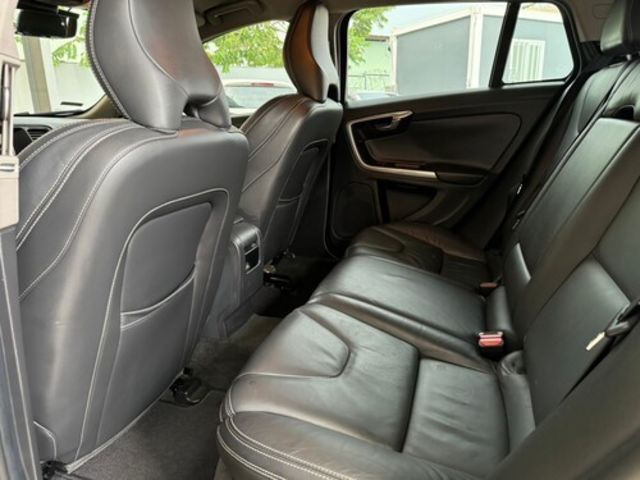 VOLVO富豪 V60  第16張相片