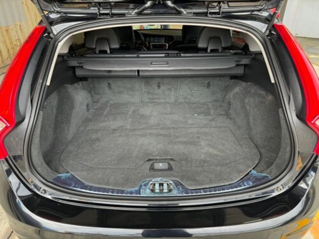 VOLVO富豪 V60  第18張相片