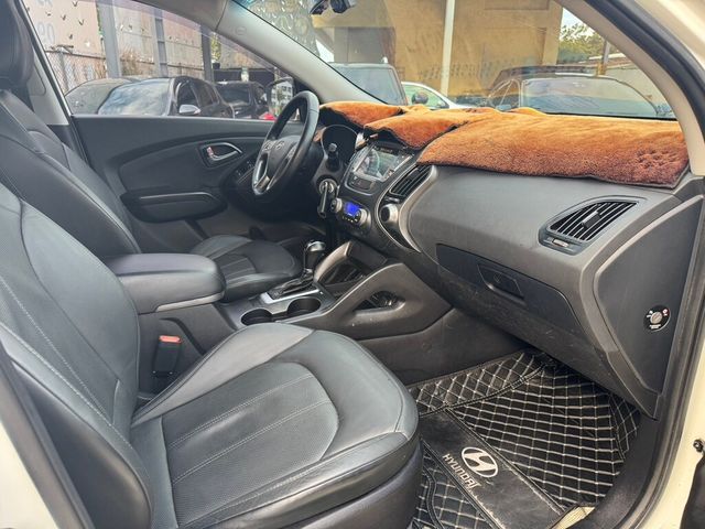 HYUNDAI現代 IX35  第13張相片