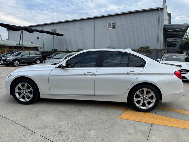 BMW寶馬 316I  第8張相片