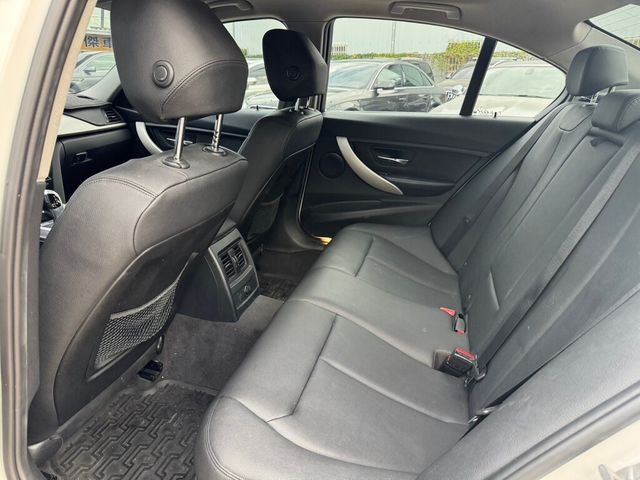 BMW寶馬 316I  第14張相片