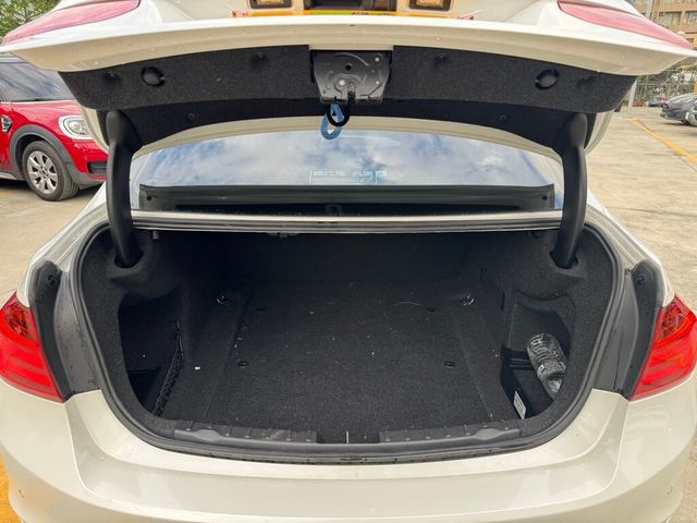 BMW寶馬 316I  第16張相片
