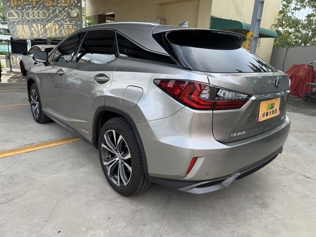 LEXUS凌志 RX450H  第7張相片