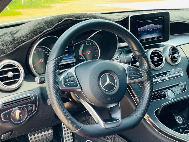 M-BENZ賓士 C300  第5張相片