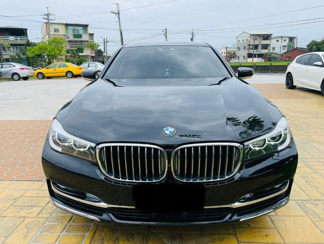 BMW寶馬 740LI  第3張相片