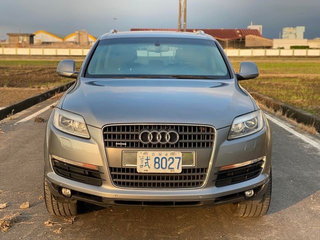 AUDI奧迪 Q7  第3張相片