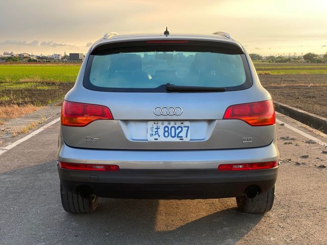 AUDI奧迪 Q7  第4張相片