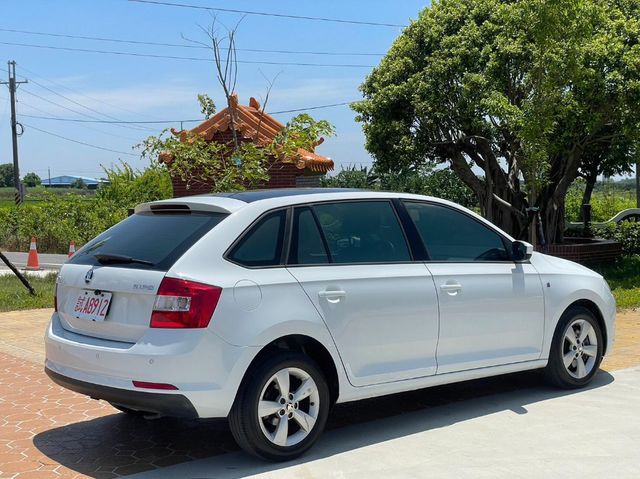 SKODA司科達 RAPID  第2張相片