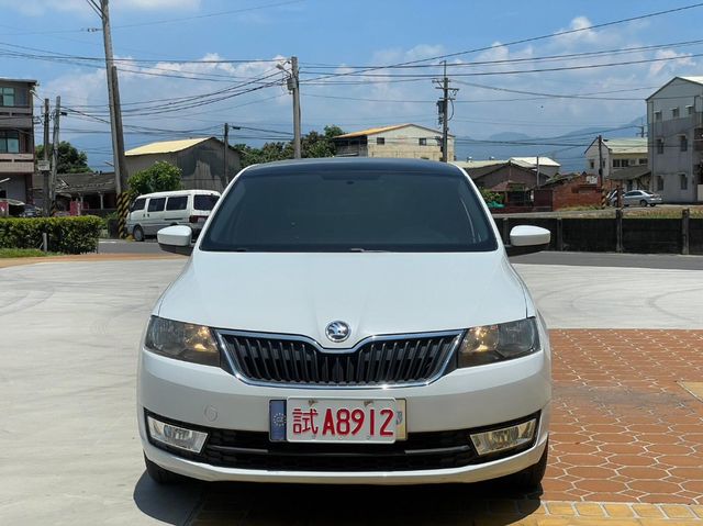 SKODA司科達 RAPID  第3張相片