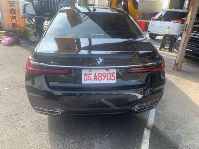BMW寶馬 750LI  第10張相片
