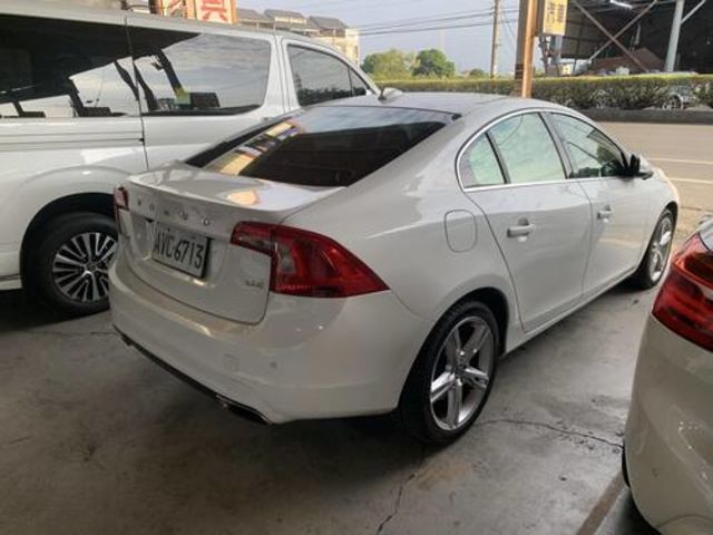 VOLVO富豪 S60  第2張相片