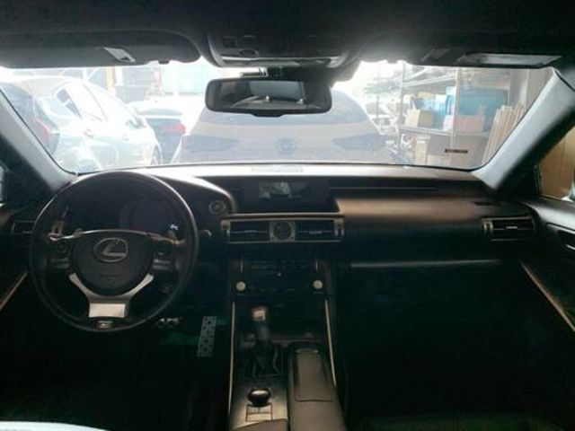 LEXUS凌志 IS 300H  第5張相片