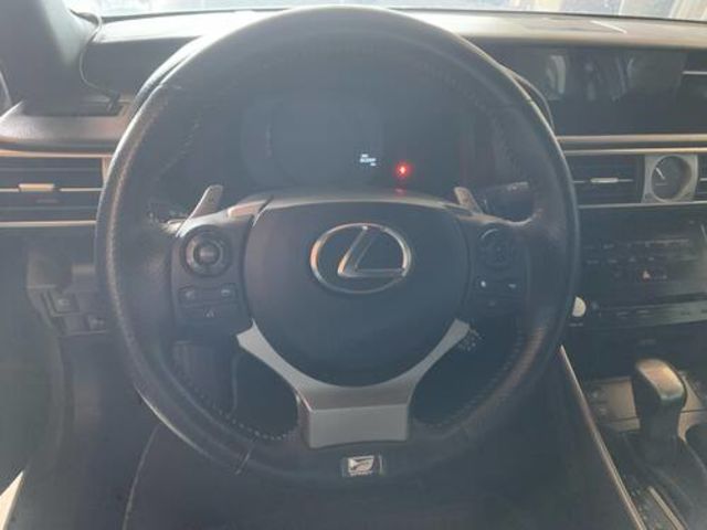 LEXUS凌志 IS 300H  第6張相片