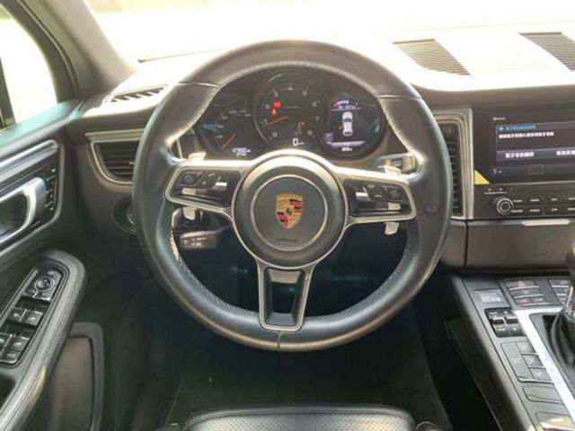 PORSCHE保時捷 MACAN  第5張相片