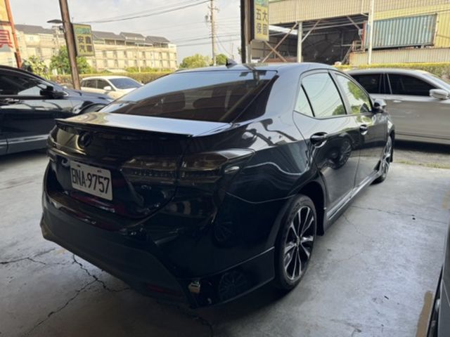 TOYOTA豐田 ALTIS  第2張相片