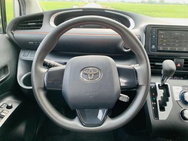 TOYOTA豐田 SIENTA  第6張相片