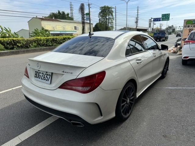 M-BENZ賓士 CLA250  第2張相片