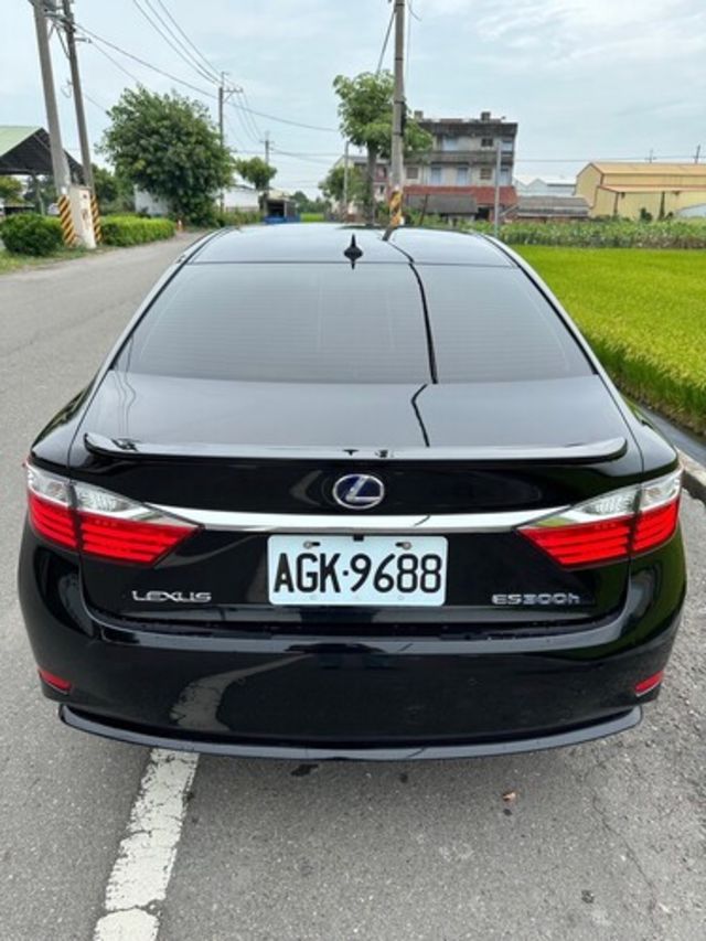 LEXUS凌志 ES300H  第2張相片