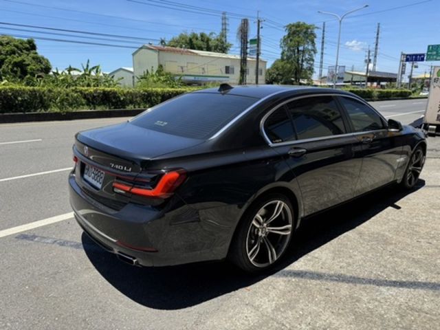 BMW寶馬 740LI  第3張相片