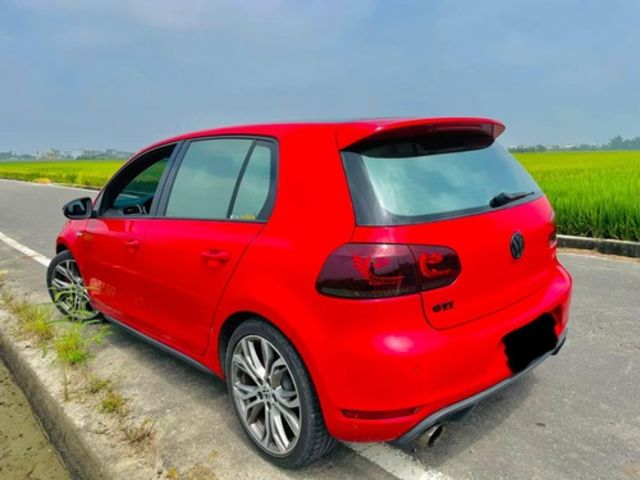 VOLKSWAGEN福斯 GOLF GTI  第2張相片