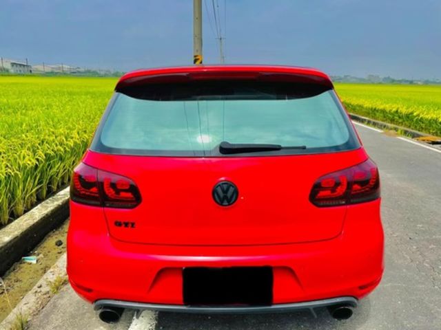 VOLKSWAGEN福斯 GOLF GTI  第4張相片