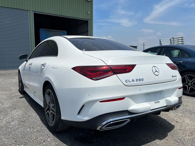 M-BENZ賓士 CLA250  第4張相片