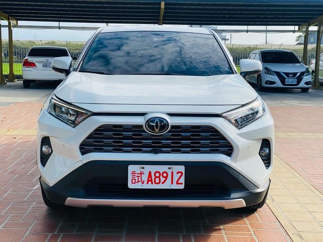 TOYOTA豐田 RAV4  第3張相片