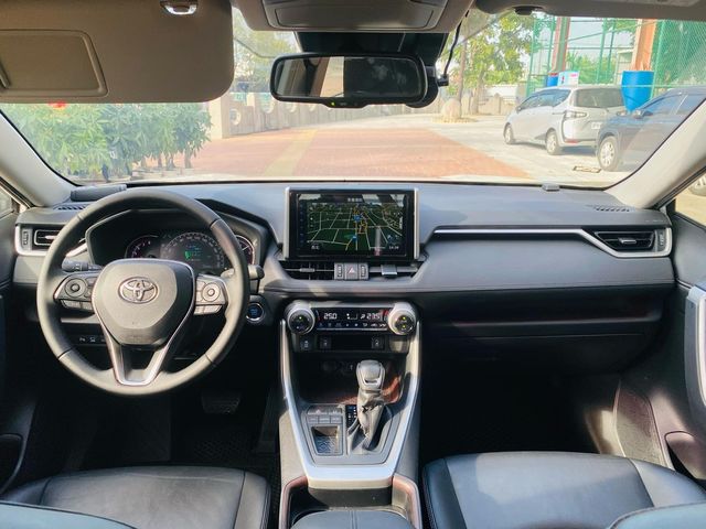 TOYOTA豐田 RAV4  第5張相片